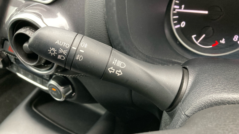 Nissan Juke 1.0 DiG-T 114 Tekna 5dr Petrol Hatchback